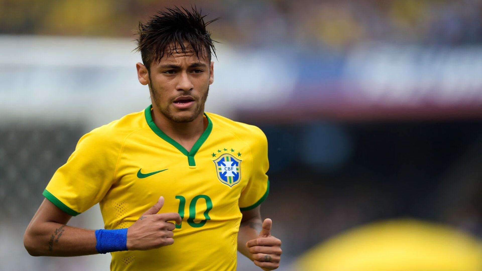 创新战场，科技助力未来电竞无限可能！